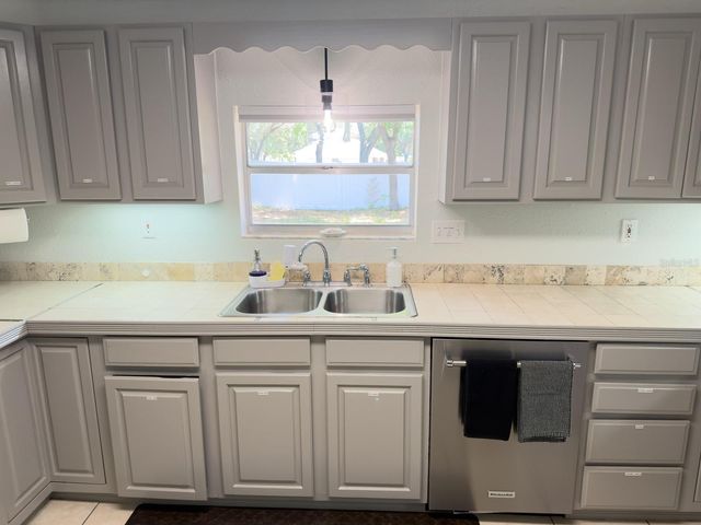 207 MANDARIN LN, Fruitland Park, FL 34731