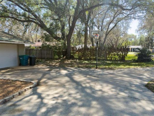 207 MANDARIN LN, Fruitland Park, FL 34731