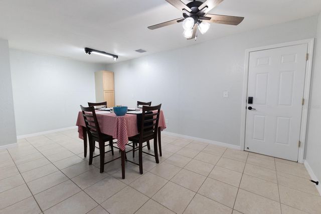 207 MANDARIN LN, Fruitland Park, FL 34731