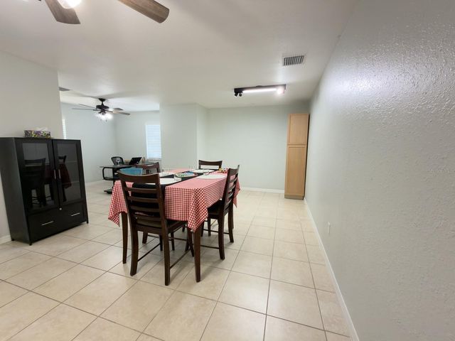 207 MANDARIN LN, Fruitland Park, FL 34731