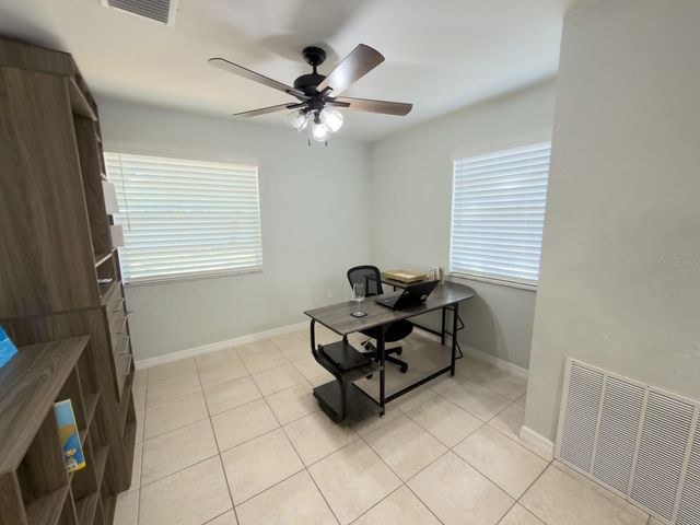 207 MANDARIN LN, Fruitland Park, FL 34731