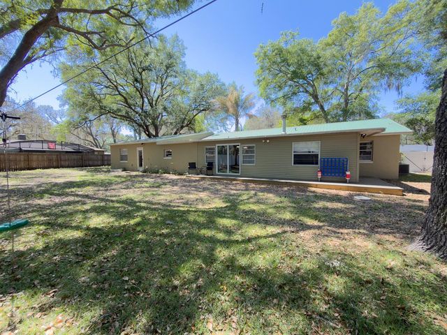 207 MANDARIN LN, Fruitland Park, FL 34731