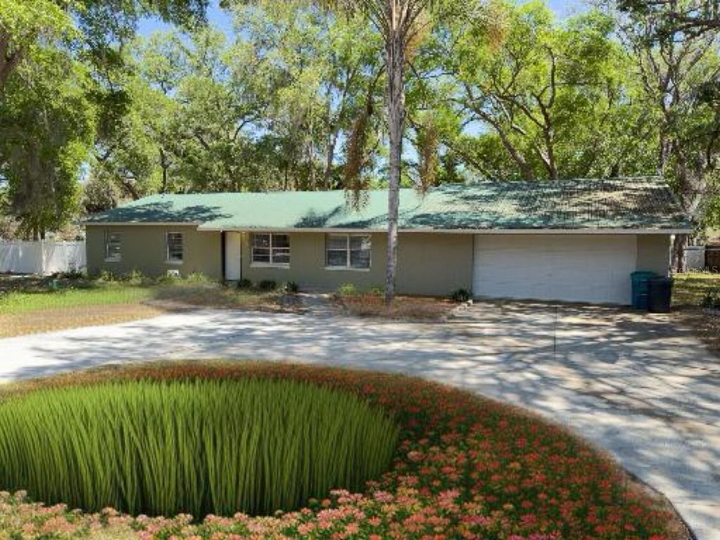 207 MANDARIN LN, Fruitland Park, FL 34731