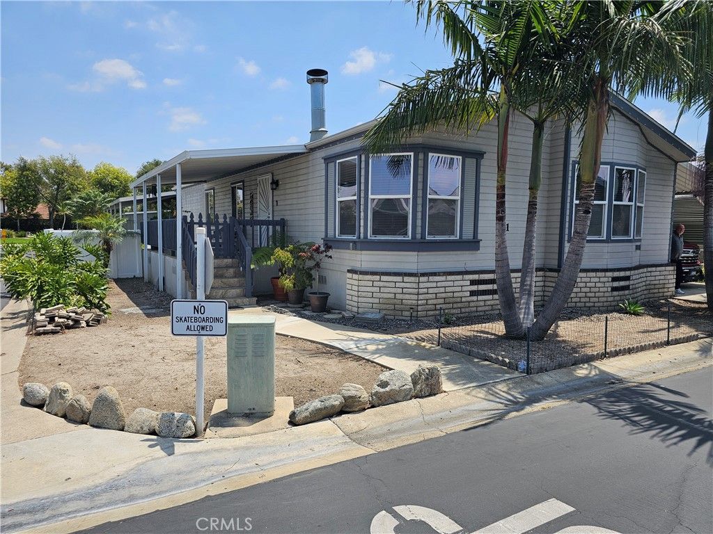 61 Malaga, Tustin, CA 92780 — photo 2
