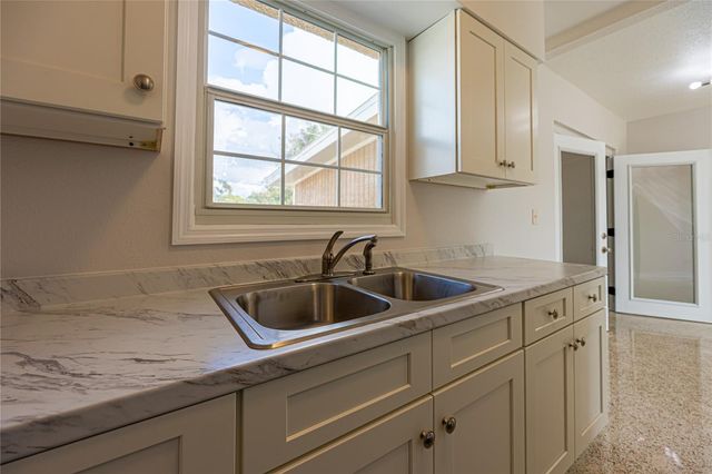 5773 3RD AVENUE N, St Petersburg, FL 33710