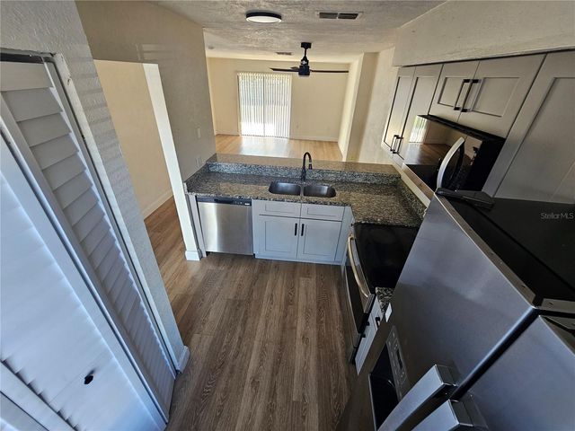 1236 DOVEHILL DRIVE 1244, Apopka, FL 32703