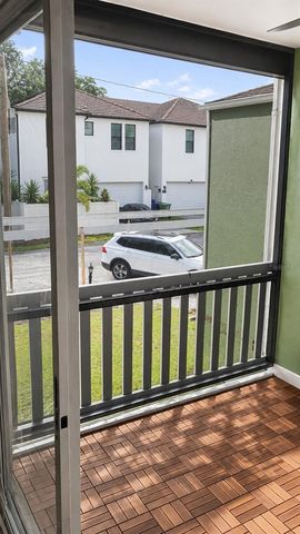 4611 W NORTH B STREET 232, Tampa, FL 33609