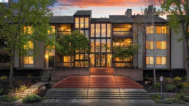 2111 Latham St 307, Mountain View, CA 94040