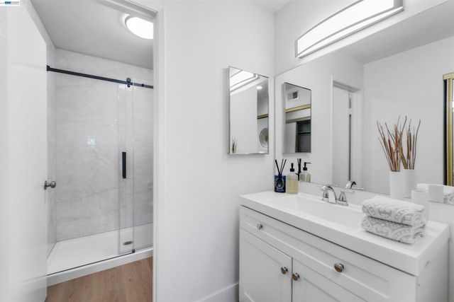 2111 Latham St 307, Mountain View, CA 94040