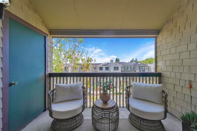 2111 Latham St 307, Mountain View, CA 94040