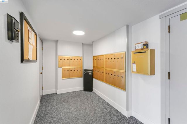 2111 Latham St 307, Mountain View, CA 94040