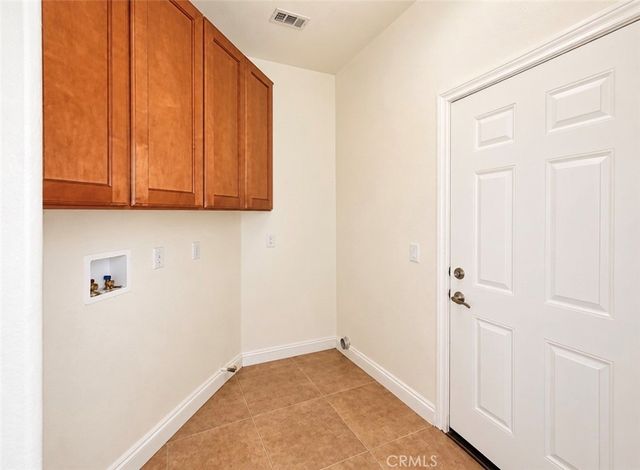 675 Winners Circle, San Jacinto, CA 92582
