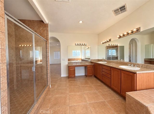 675 Winners Circle, San Jacinto, CA 92582