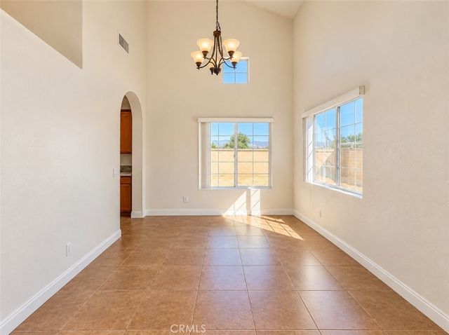 675 Winners Circle, San Jacinto, CA 92582