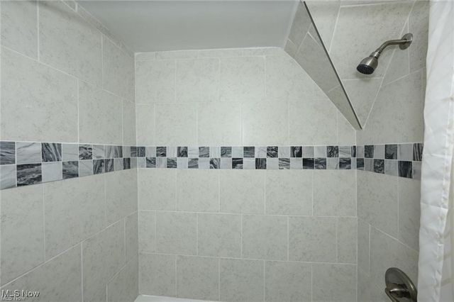 614 Parkview Avenue, Akron, OH 44310