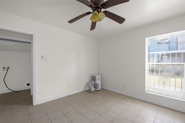 10001 Westpark Drive 67, Houston, TX 77042