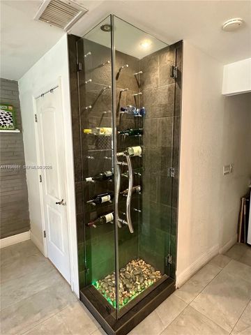 5424 Garfield St, Hollywood, FL 33021