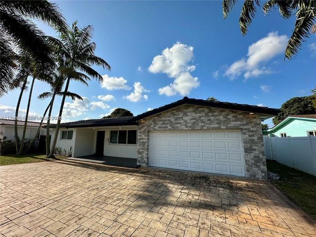 5424 Garfield St, Hollywood, FL 33021