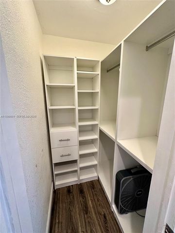 5424 Garfield St, Hollywood, FL 33021