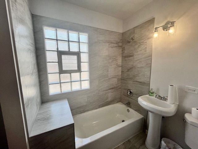 1718 N 15th Avenue, Melrose Park, IL 60160