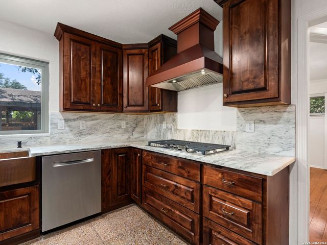102 Riviera Drive, San Antonio, TX 78213