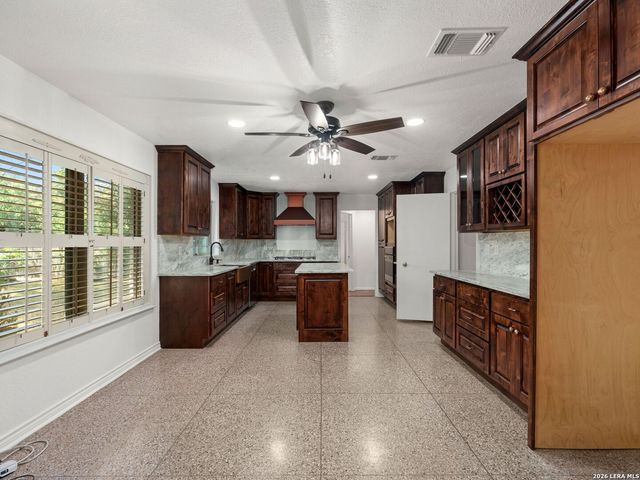 102 Riviera Drive, San Antonio, TX 78213
