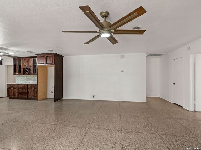 102 Riviera Drive, San Antonio, TX 78213