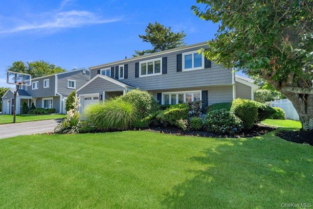 3 Nora Lane, Plainview, NY 11803