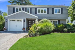 3 Nora Lane, Plainview, NY 11803
