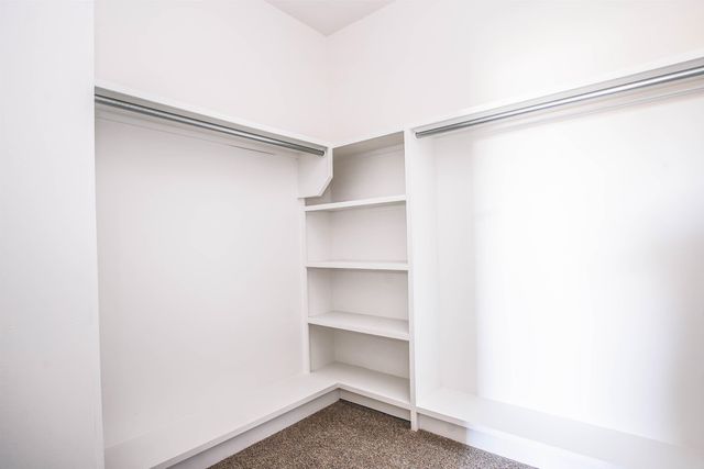 195 S Arbor Valley Way, Valley Center, KS 67147