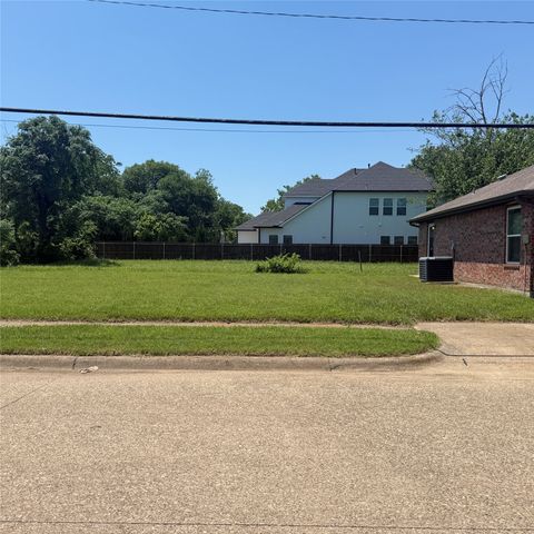 1902 Angelina Drive, Dallas, TX 75212