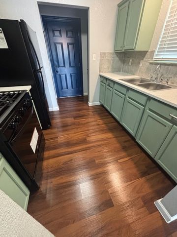 1902 Angelina Drive, Dallas, TX 75212