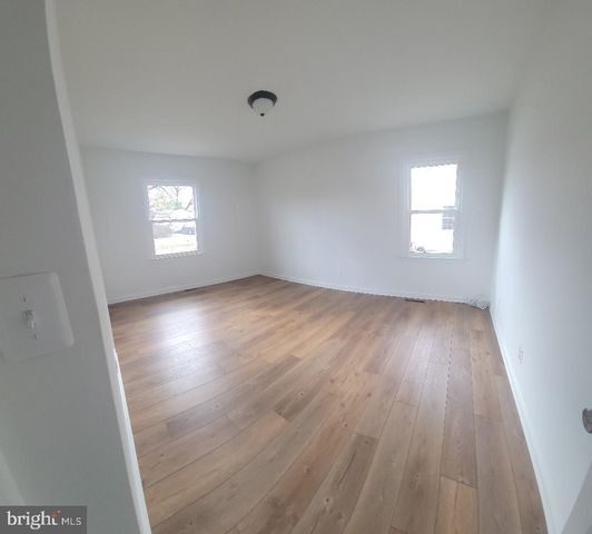 113 SOUTHGATE AVE, Fredericksburg, VA 22408