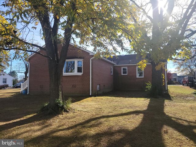 113 SOUTHGATE AVE, Fredericksburg, VA 22408