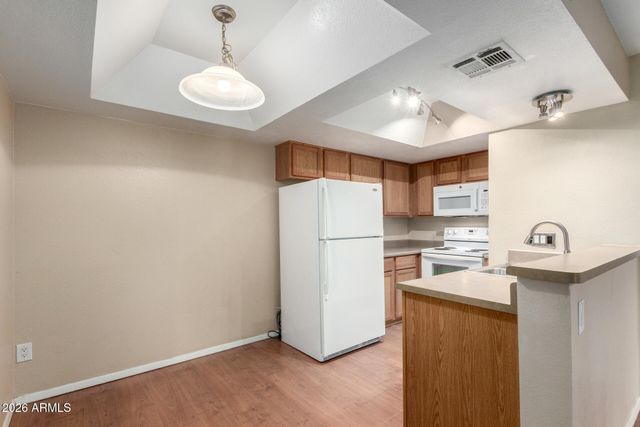 1720 E THUNDERBIRD Road 1037, Phoenix, AZ 85022