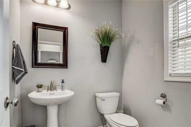 1612 March Lane, Raymore, MO 64083