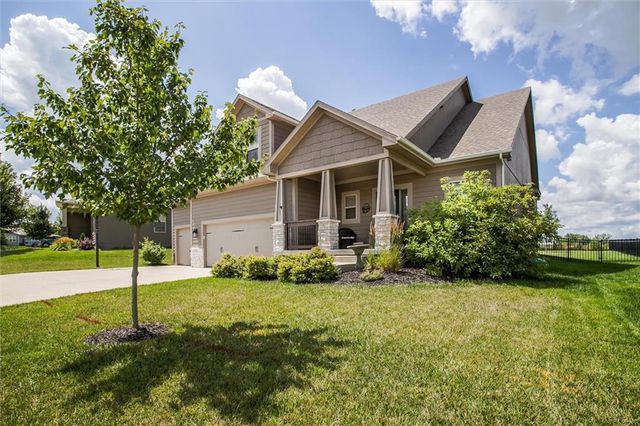 1612 March Lane, Raymore, MO 64083