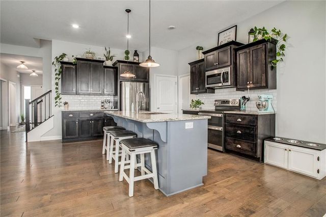 1612 March Lane, Raymore, MO 64083