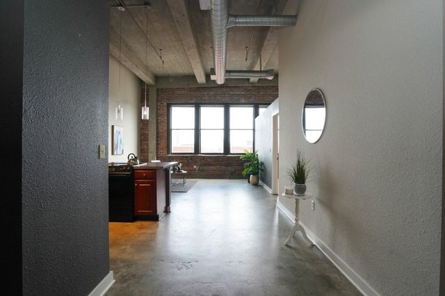 1535 Walnut Street 705, Kansas City, MO 64108