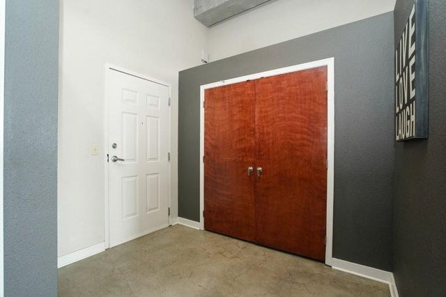 1535 Walnut Street 705, Kansas City, MO 64108