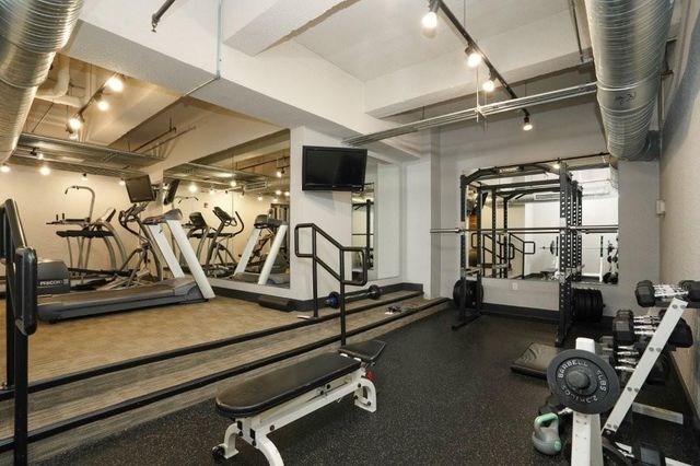 1535 Walnut Street 705, Kansas City, MO 64108