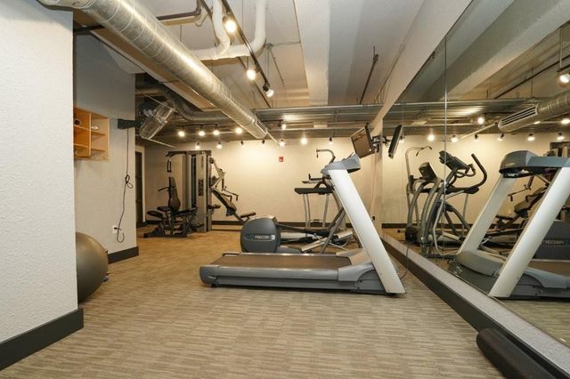 1535 Walnut Street 705, Kansas City, MO 64108