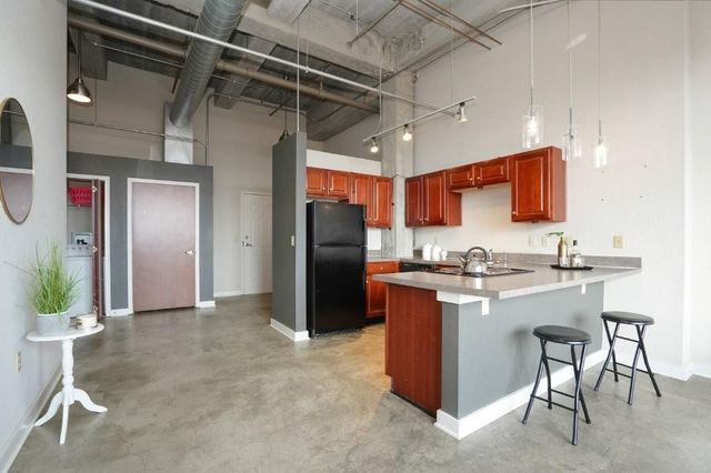 1535 Walnut Street 705, Kansas City, MO 64108