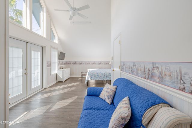 4015 Holiday Drive, Panama City Beach, FL 32408