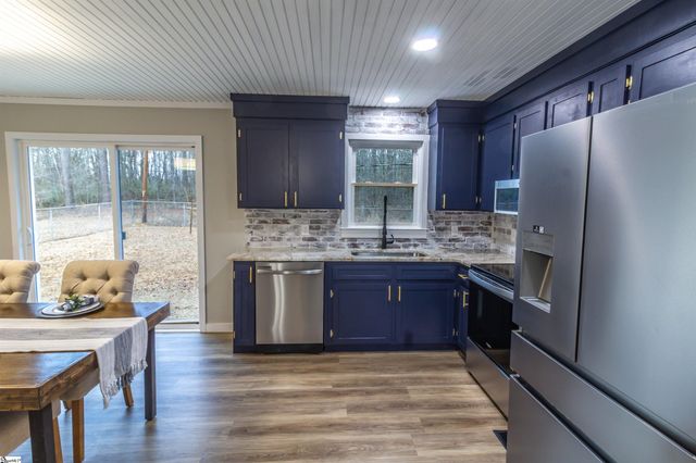 319 E Hampton Avenue, Honea Path, SC 29654