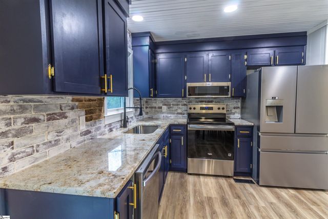 319 E Hampton Avenue, Honea Path, SC 29654