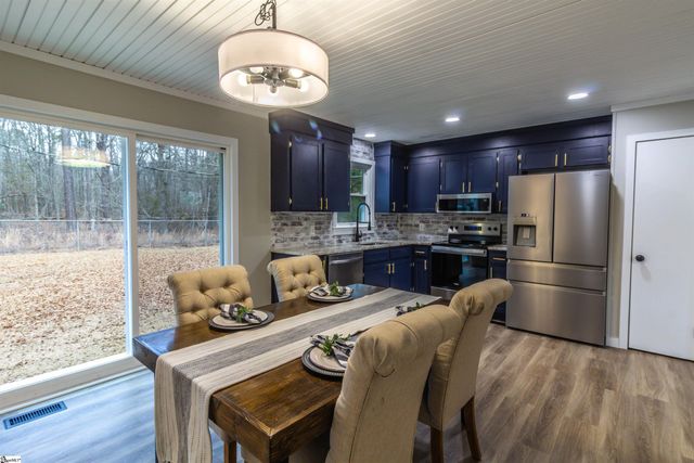 319 E Hampton Avenue, Honea Path, SC 29654