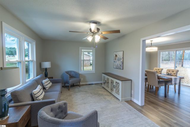 319 E Hampton Avenue, Honea Path, SC 29654