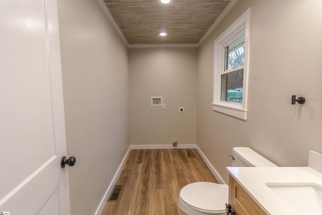 319 E Hampton Avenue, Honea Path, SC 29654