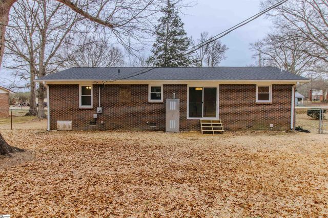 319 E Hampton Avenue, Honea Path, SC 29654